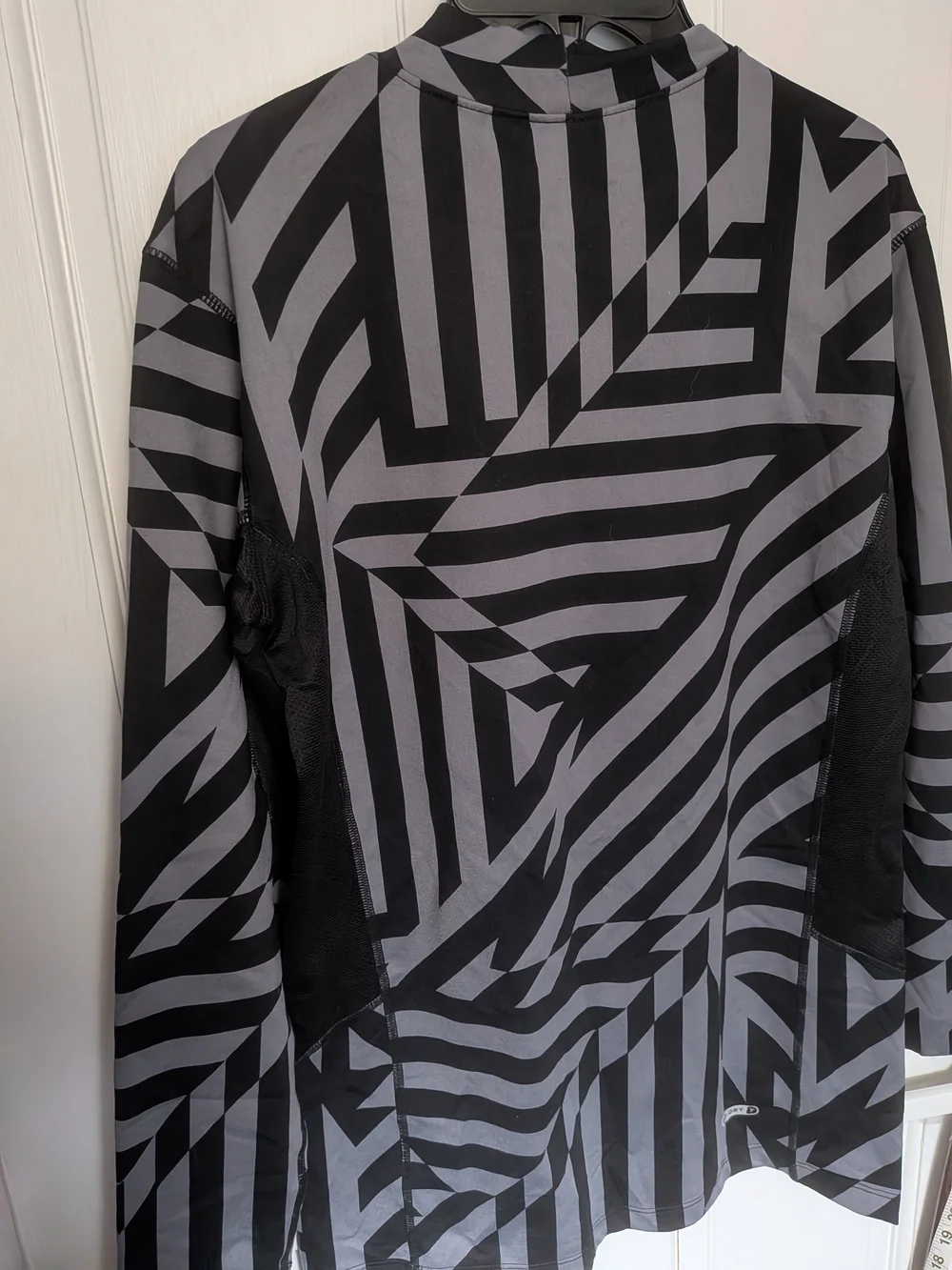 Old Navy Kid's Gray & Black Geometric Long Sleeve Active Wear Mesh Venting Cool